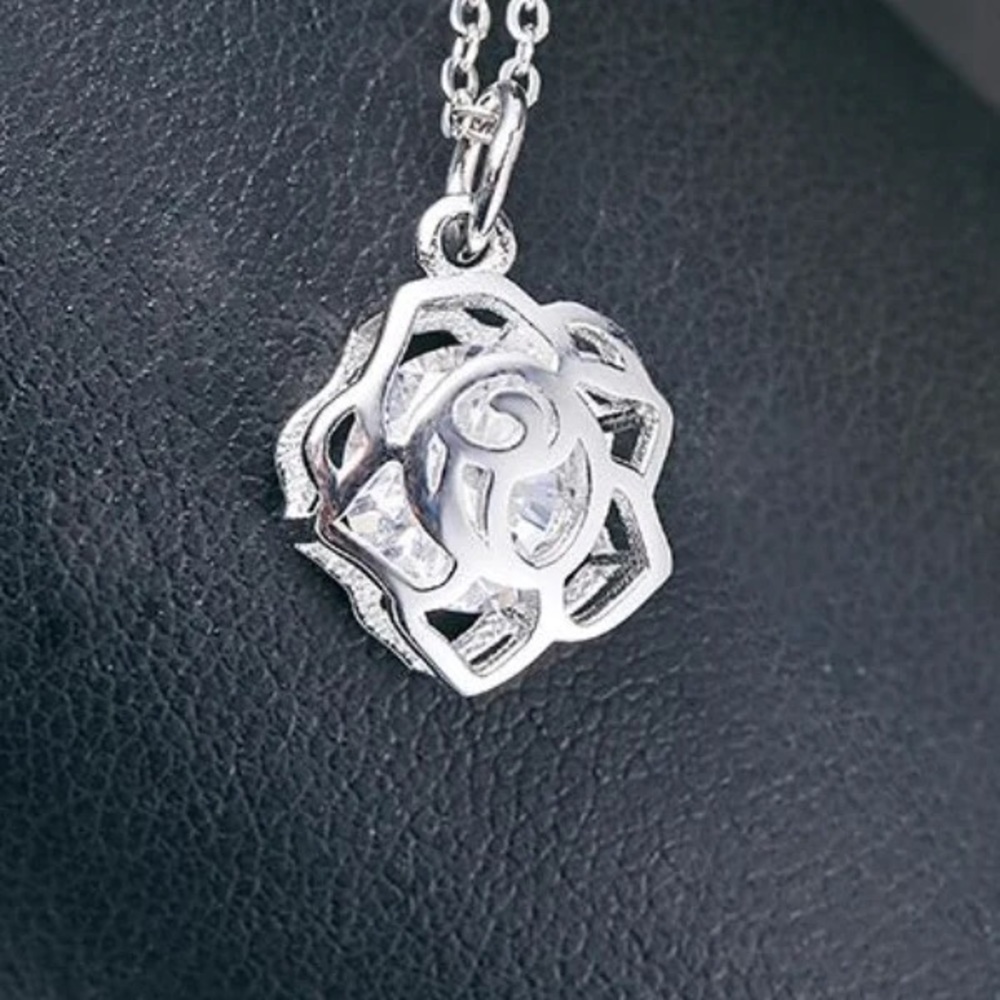Flower Necklace